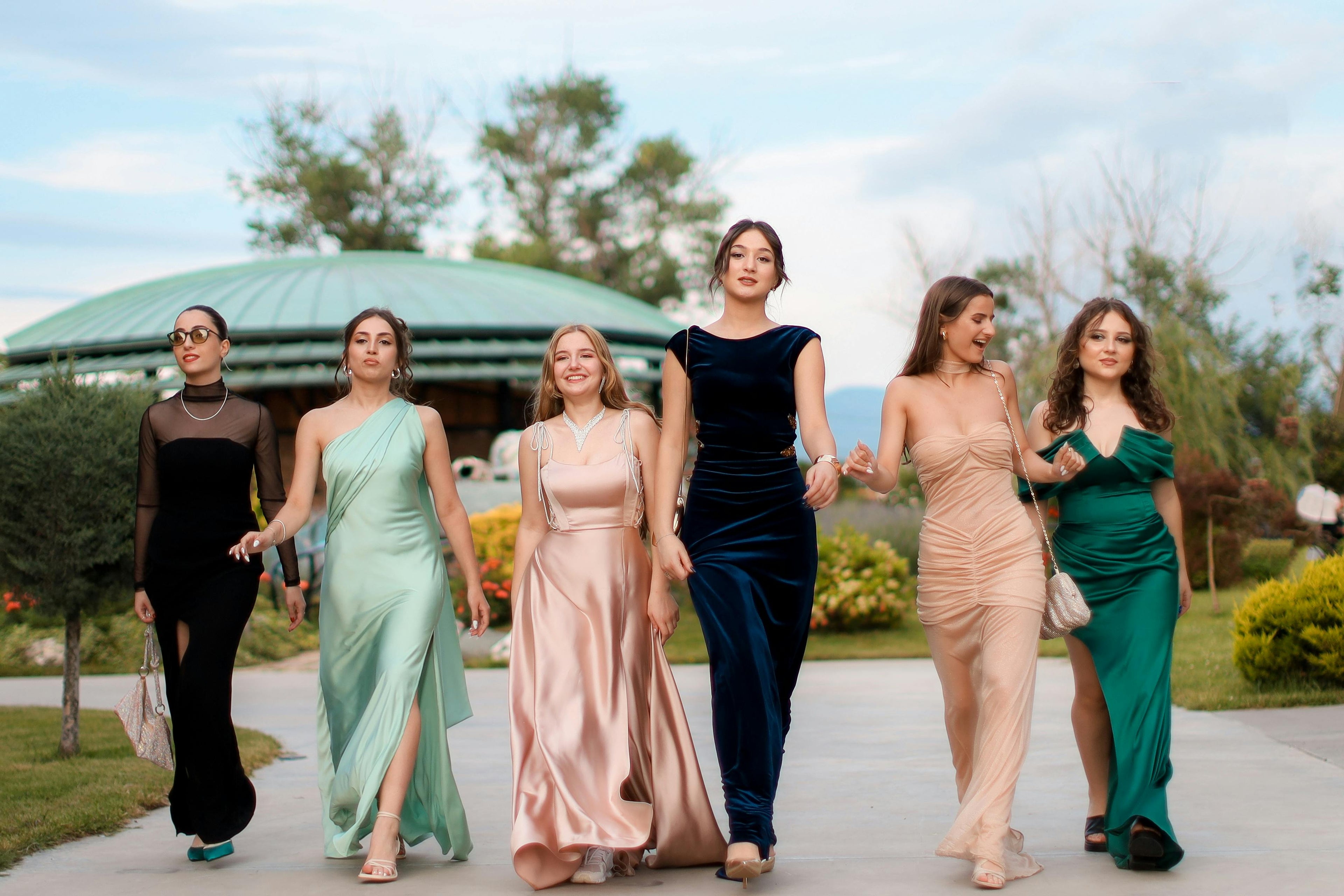 Evening & Formal Dresses